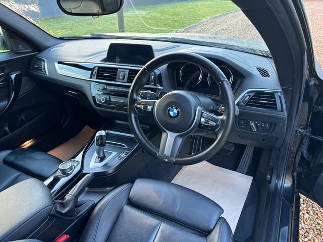 BMW 1 Series 118I Gpf M Sport HS19AZU Black #2