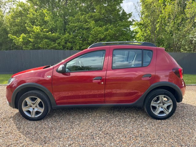 Dacia Sandero Stepway Tce Comfort Euro 6 LV70SYX Red #5