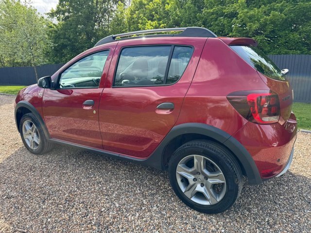 Dacia Sandero Stepway Tce Comfort Euro 6 LV70SYX Red #6