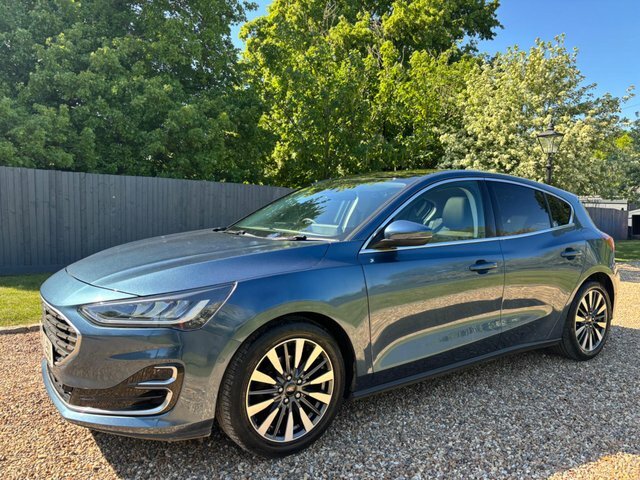Ford Focus Ecoboost Mhev Titanium Vignale Blue