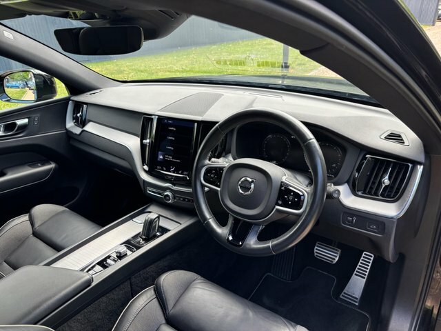 Volvo XC60 B5 Mhev R-design BL70DKF Black #2