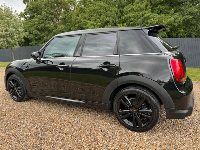 Mini Hatch Cooper Sport Steptronic Euro OV21AWP Black #6