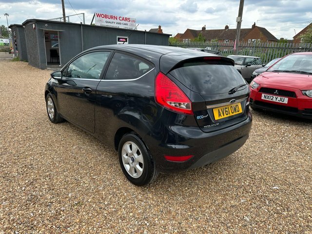 Ford Fiesta 1.6 Tdci Econetic Dpf Titanium Black #4