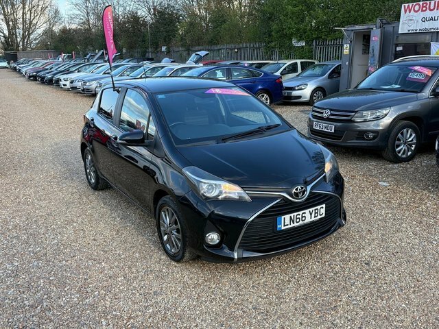 Toyota Yaris 1.33 Dual Vvt-i Icon Euro 6 Black