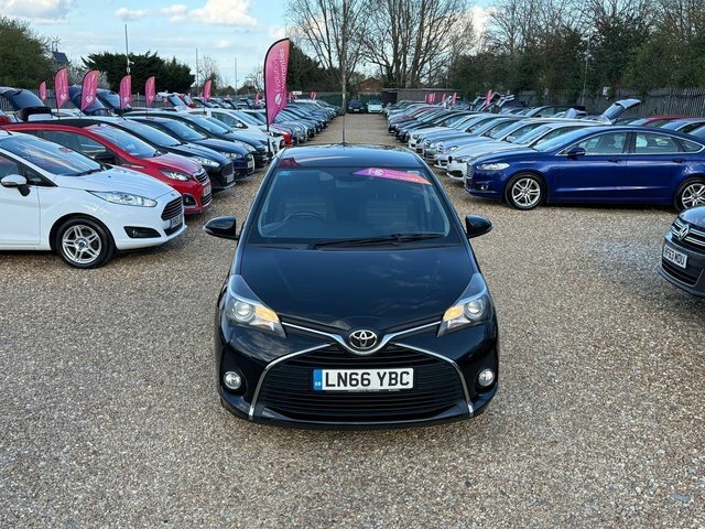 Toyota Yaris 1.33 Dual Vvt-i Icon Euro 6 LN66YBC Black #2