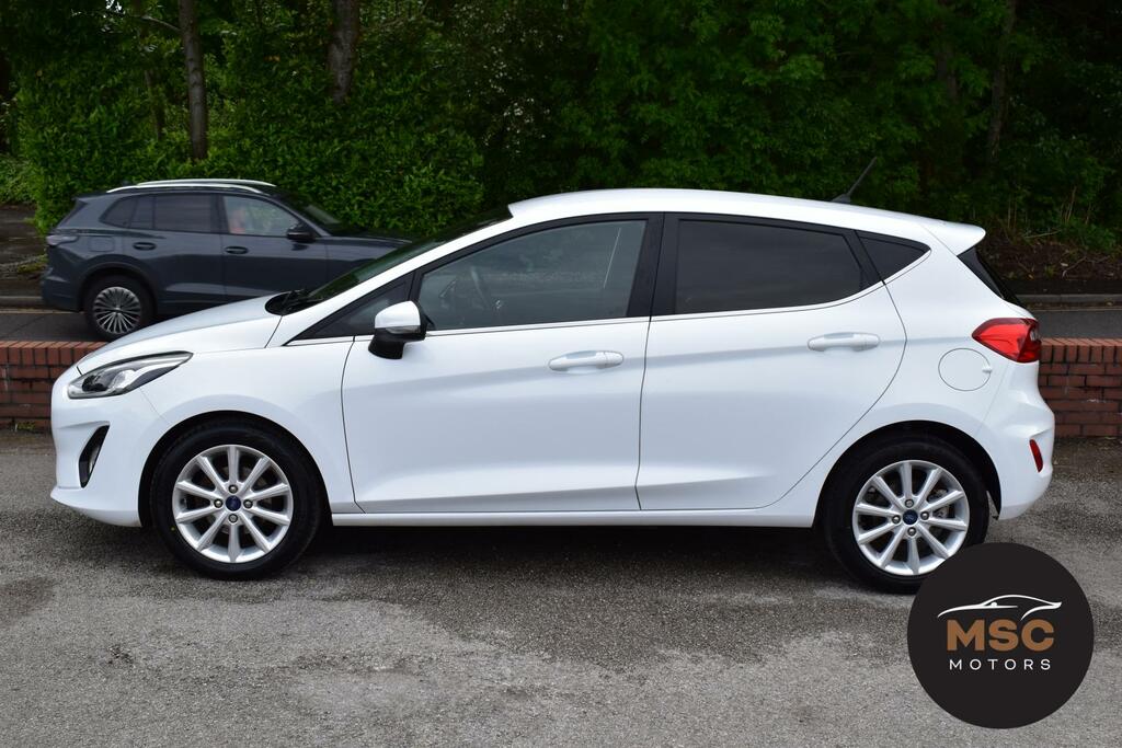 Ford Fiesta 1.0T Ecoboost Titanium Hatchback GJ67XON White #6