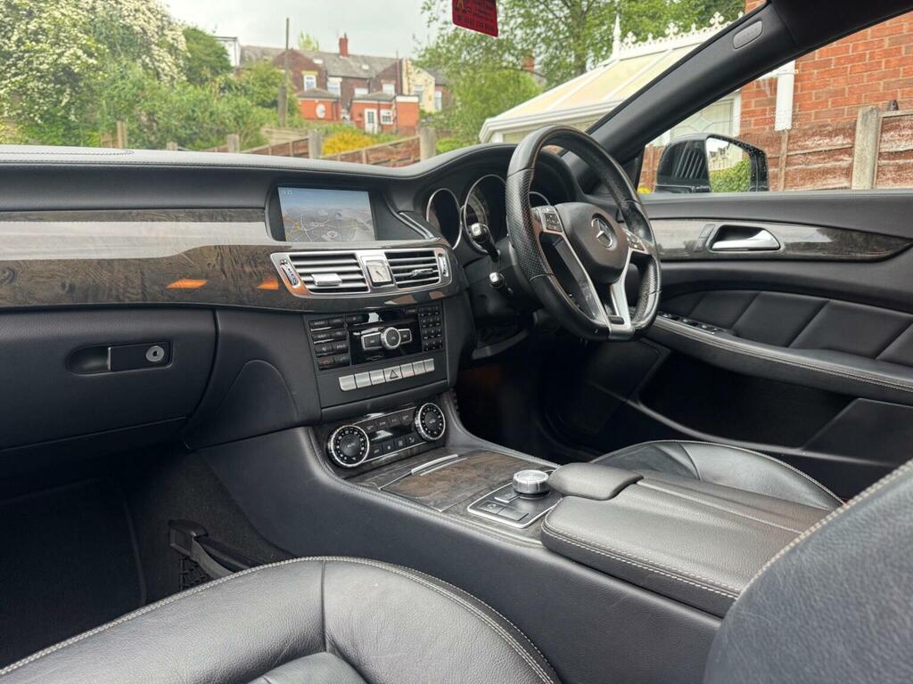 Mercedes-Benz CLS 3.0 Cls350 Cdi V6 Blueefficiency Amg Sport Coupe G PF62MXO Black #3