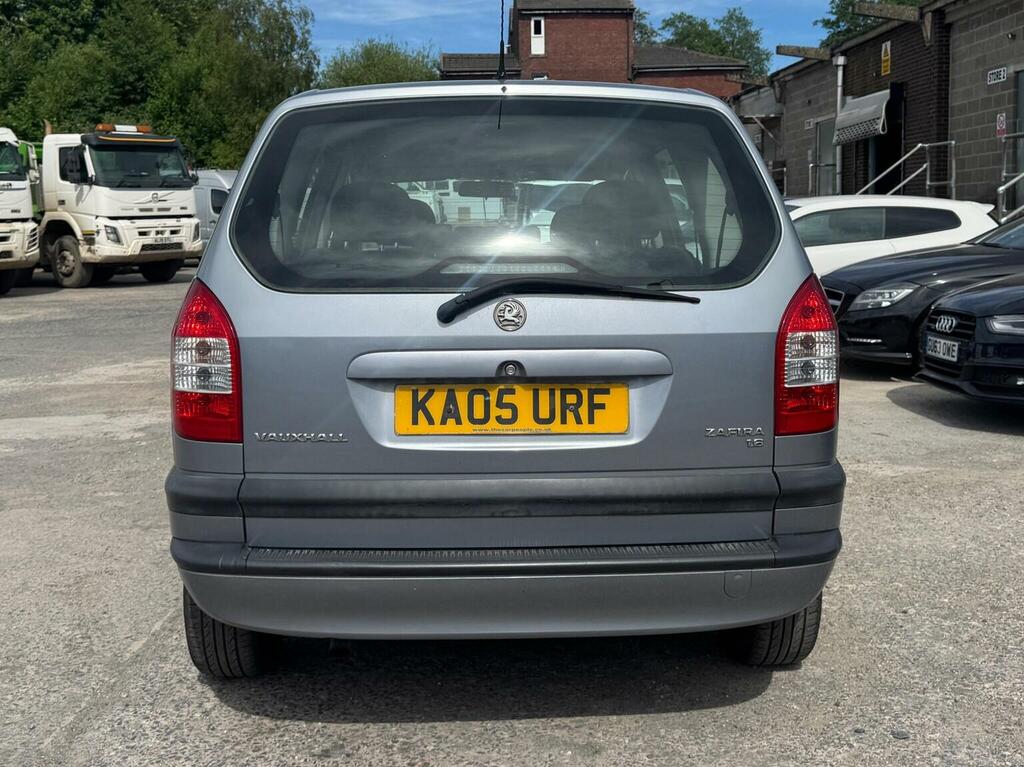 Vauxhall Zafira 1.6I 16V Design 200505  #4