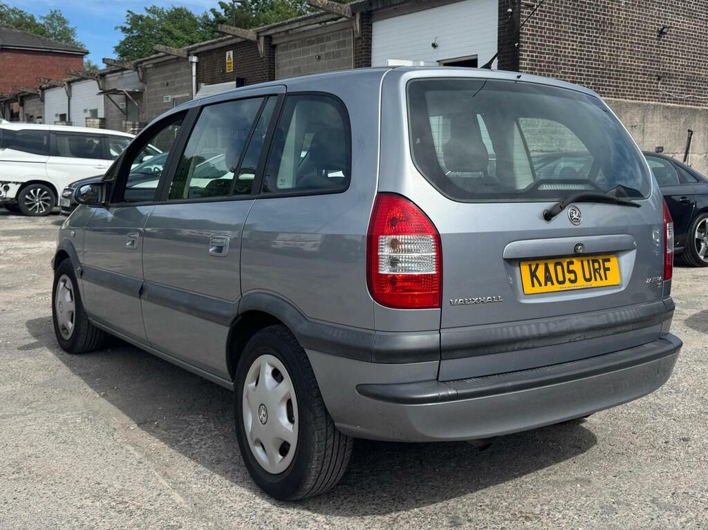 Vauxhall Zafira 1.6I 16V Design 200505  #5