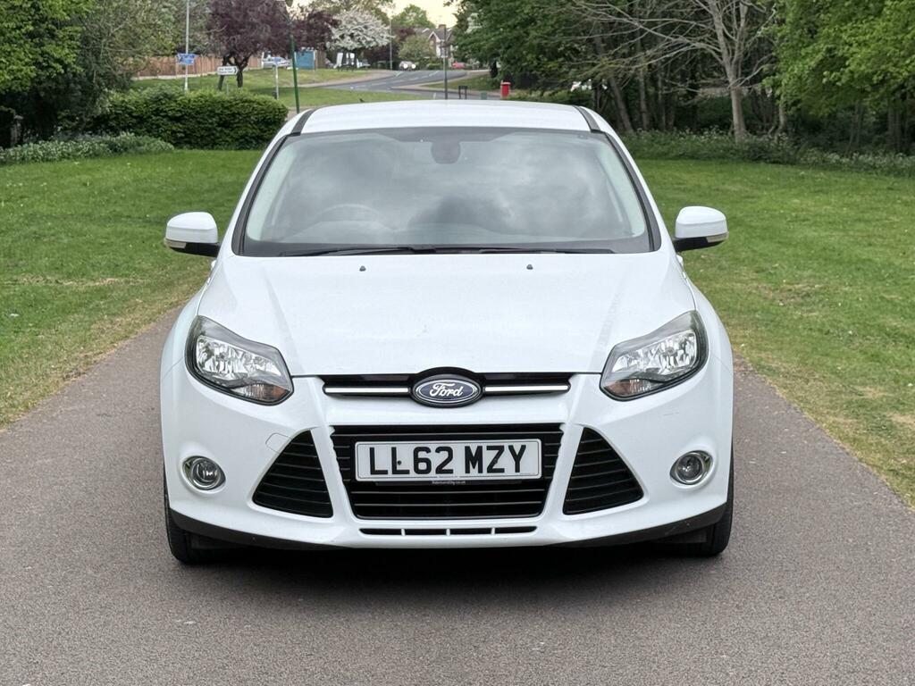 Ford Focus 1.0T Ecoboost Titanium Navigator Euro 5 Ss White #2