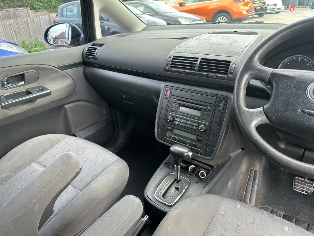 Volkswagen Sharan Silver #12