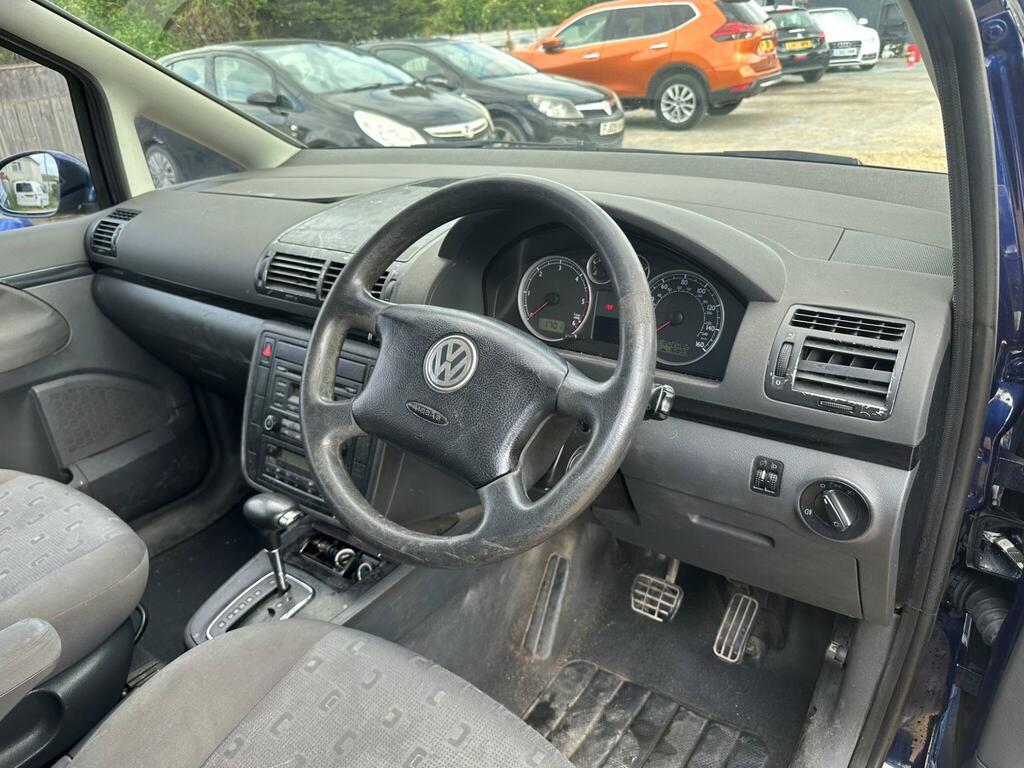 Volkswagen Sharan Silver #13