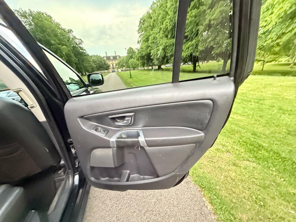 Volvo XC90 D5 Executive 183 Grey #35