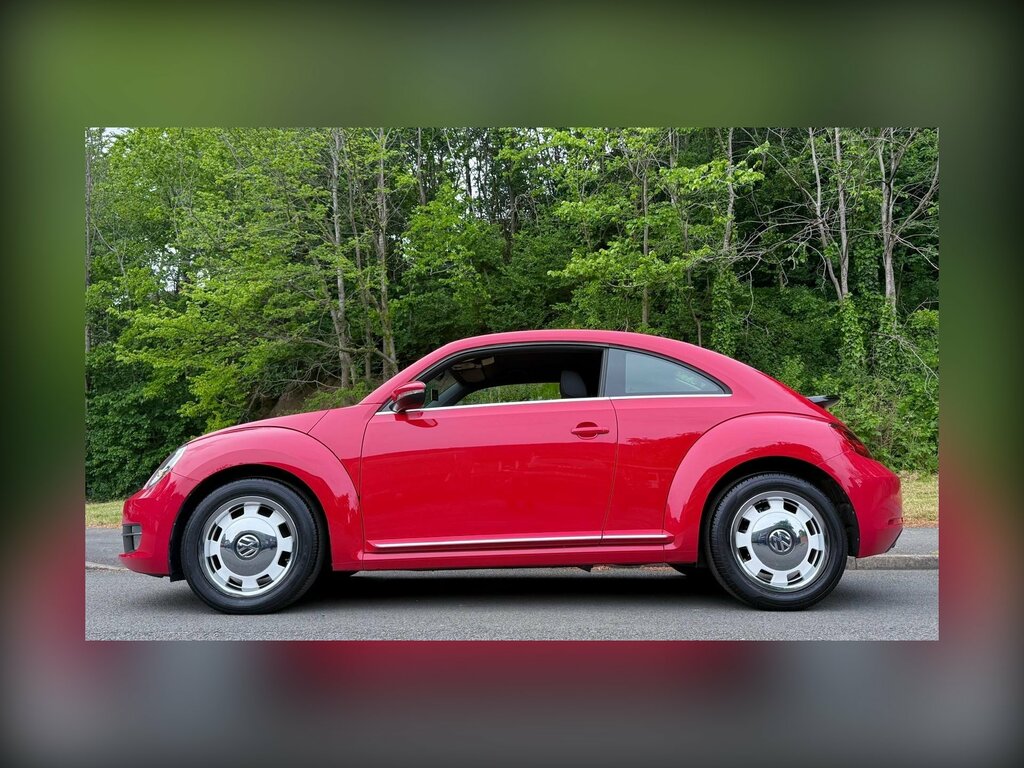 Volkswagen Beetle 2.0 Tdi Bluemotion Tech Design Euro 6 Ss Red #2