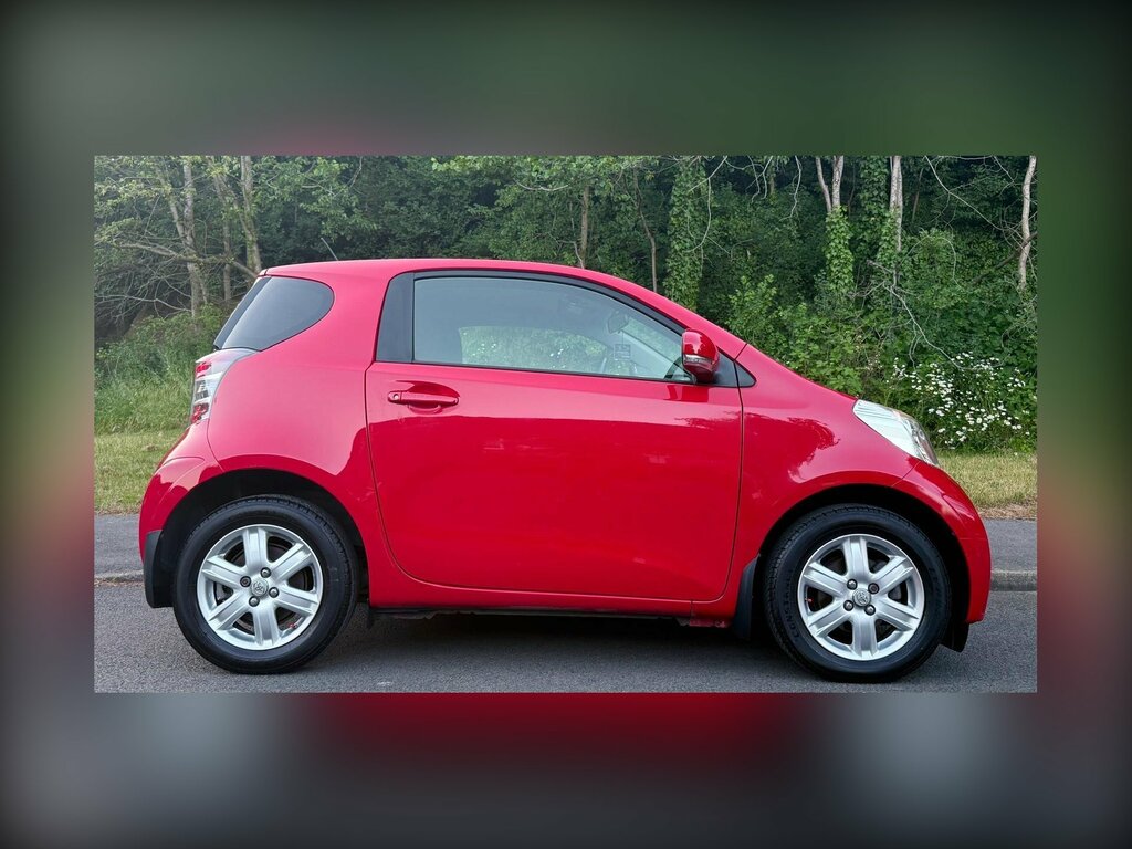 Toyota IQ 1.0 Vvt-i Multidrive Euro 4 Red #3