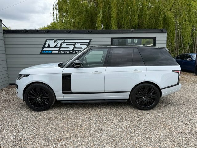 Land Rover Range Rover 2016 4.4 Sd V8 Vogue Suv 4Wd Euro White #2