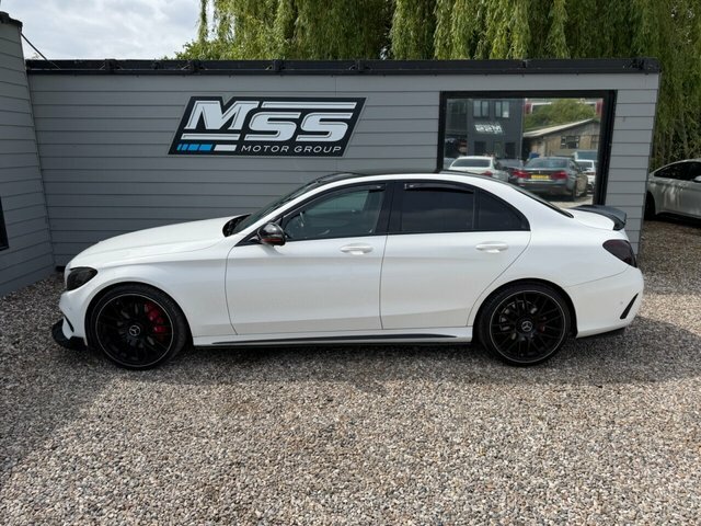 Mercedes-Benz C Class 2015 2.1 C250 Bluetec Amg Line Saloon G L80NEM White #2