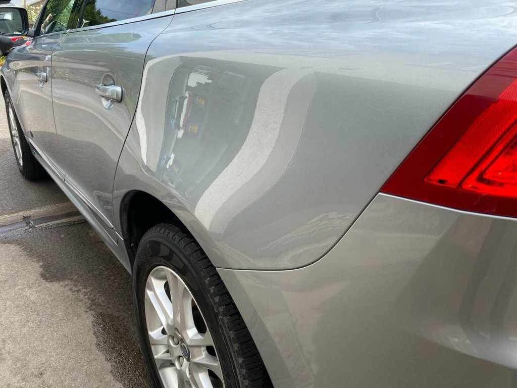 Volvo XC60 2015 2.4 D5 Se Lux Nav Suv Geartronic A KW64ZTR Silver #4