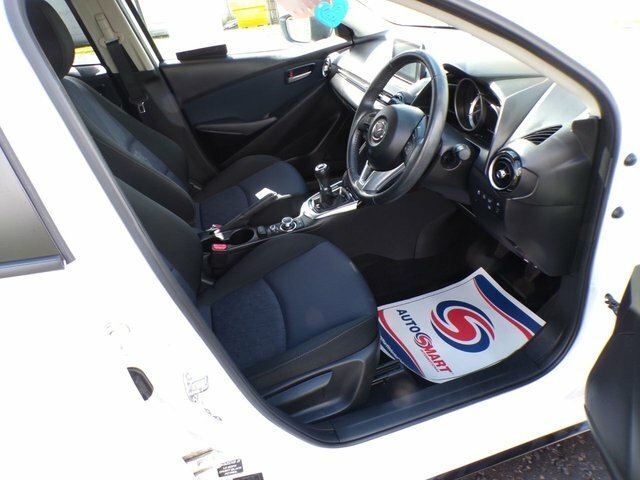 Mazda 2 2017 1.5 Skyactiv-g Sport 2017,Sat Nav,cruise,dab, SM66XAV White #3