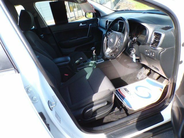 Kia Sportage 2018 1.6 Gdi 2 2018,Sat Nav,bluetooth,dab,cruise,p LF18YSO White #3