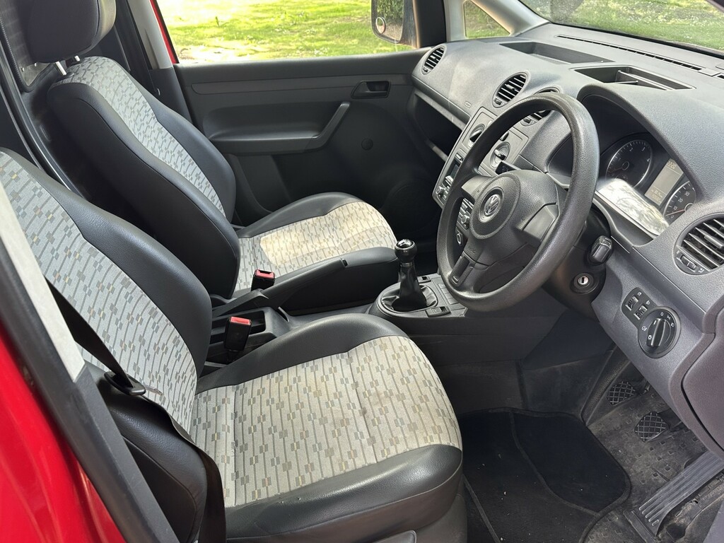 Volkswagen Caddy Mpv White #6