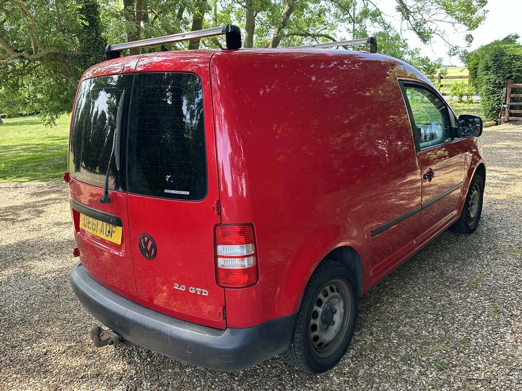 Volkswagen Caddy Mpv White #4
