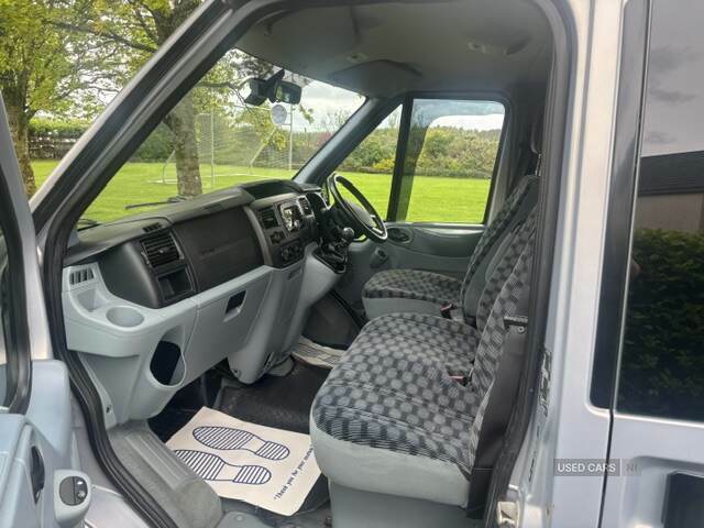 Ford Transit Custom Low Roof Van Limited Tdci 125Ps MFZ4695 Silver #6