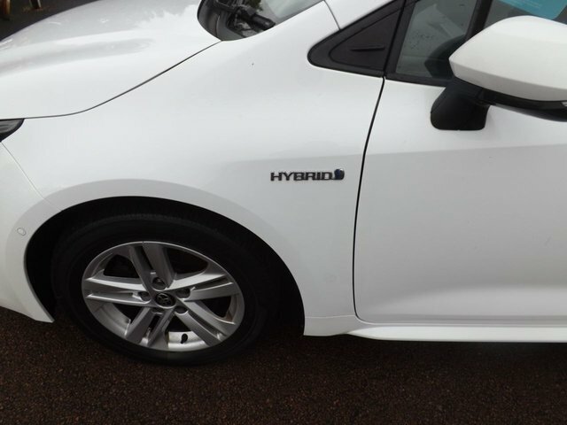 Toyota Corolla 1.8 Vvt-h Gpf Icon YG22LYP White #5