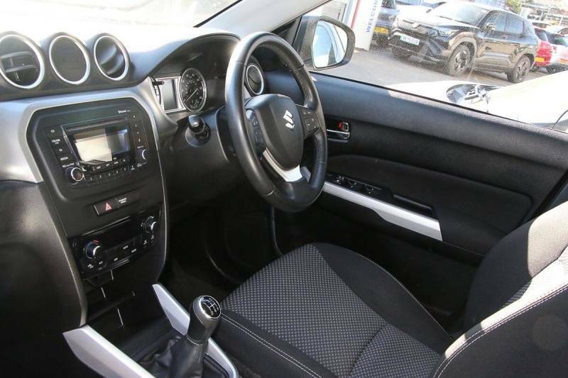 Suzuki Vitara 1.6 Sz4 - 2017 66 PG66VLL Silver #4