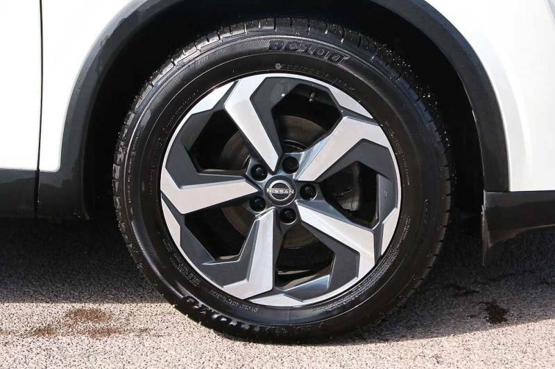 Nissan Qashqai 1.3 Dig-t Mh N-connecta - 2023 DP73NPA White #5