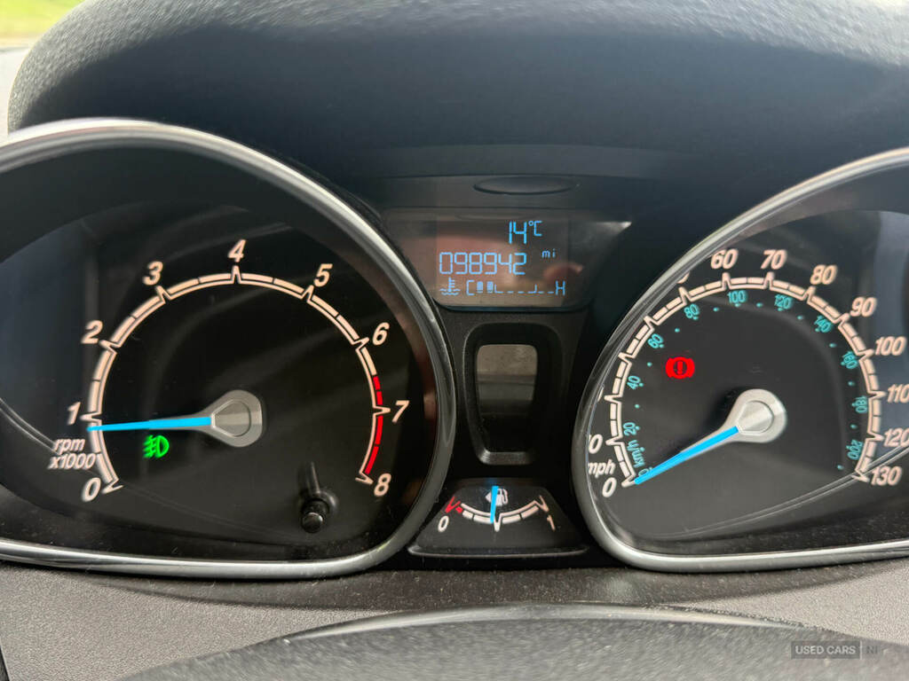 Ford Fiesta 1.0 Ecoboost Titanium YJZ4005 White #5