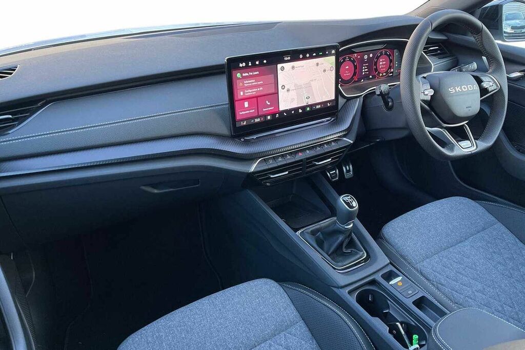 Skoda Octavia 1.5 Tsi 150 Sportline WJ75GXY White #2