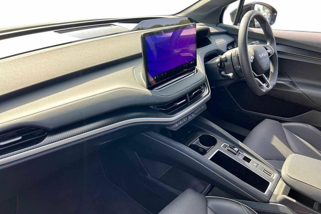 Skoda ENYAQ 250Kw Vrs 84Kwh 4X4 Black