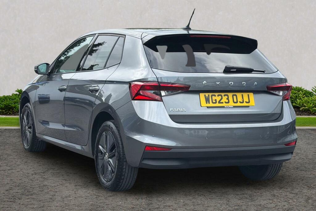 Skoda Fabia 1.0 Tsi Colour Edition WG23OJJ Grey #3