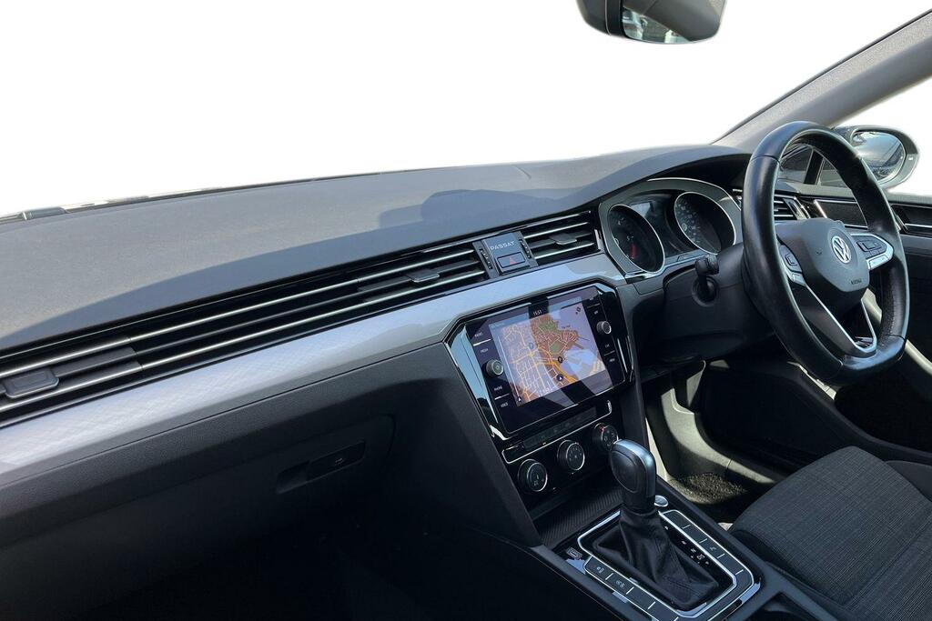 Volkswagen Passat 1.6 Tdi Se Nav Dsg Black #2