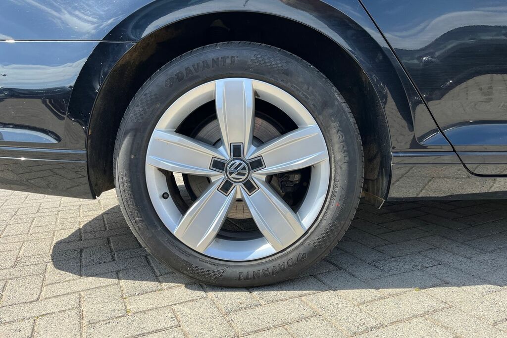 Volkswagen Passat 1.6 Tdi Se Nav Dsg Black #5