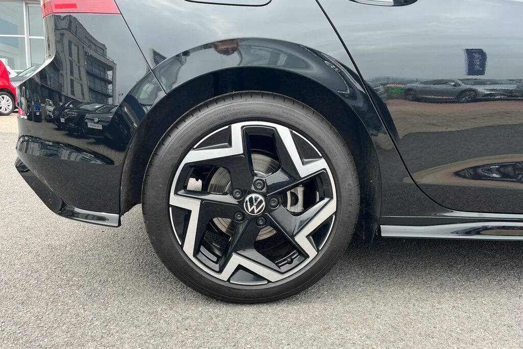 Volkswagen Golf 2.0 Tdi 150 R-line Dsg Black #5