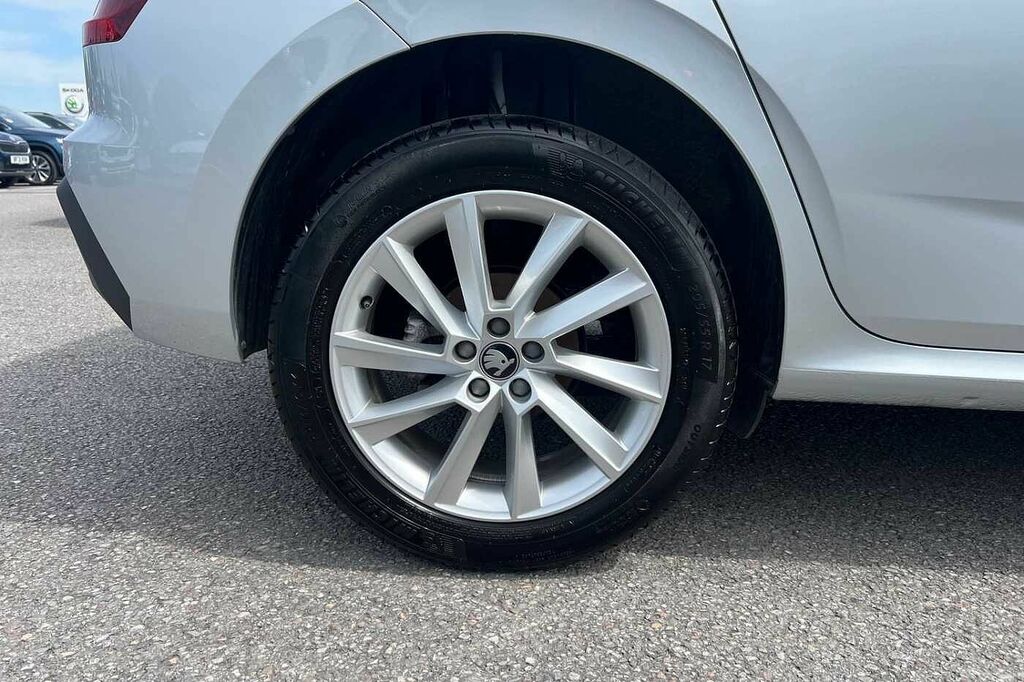Skoda Kamiq 1.0 Tsi Se Edition GL25KBV Silver #4