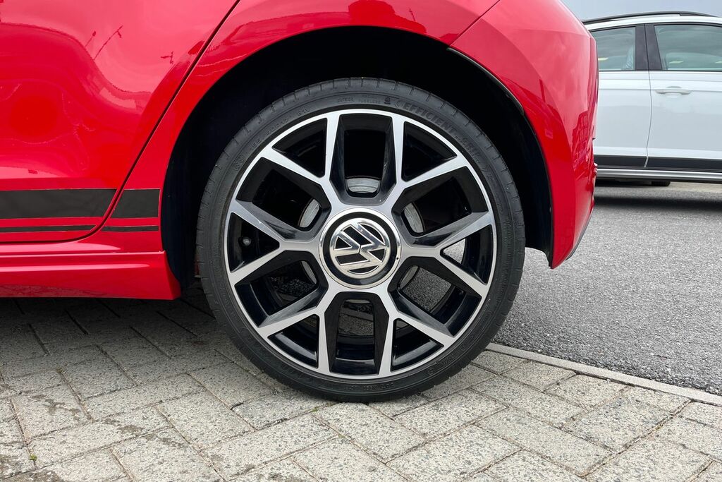 Volkswagen Up 1.0 115Ps Up Gti FP68TXW Red #5