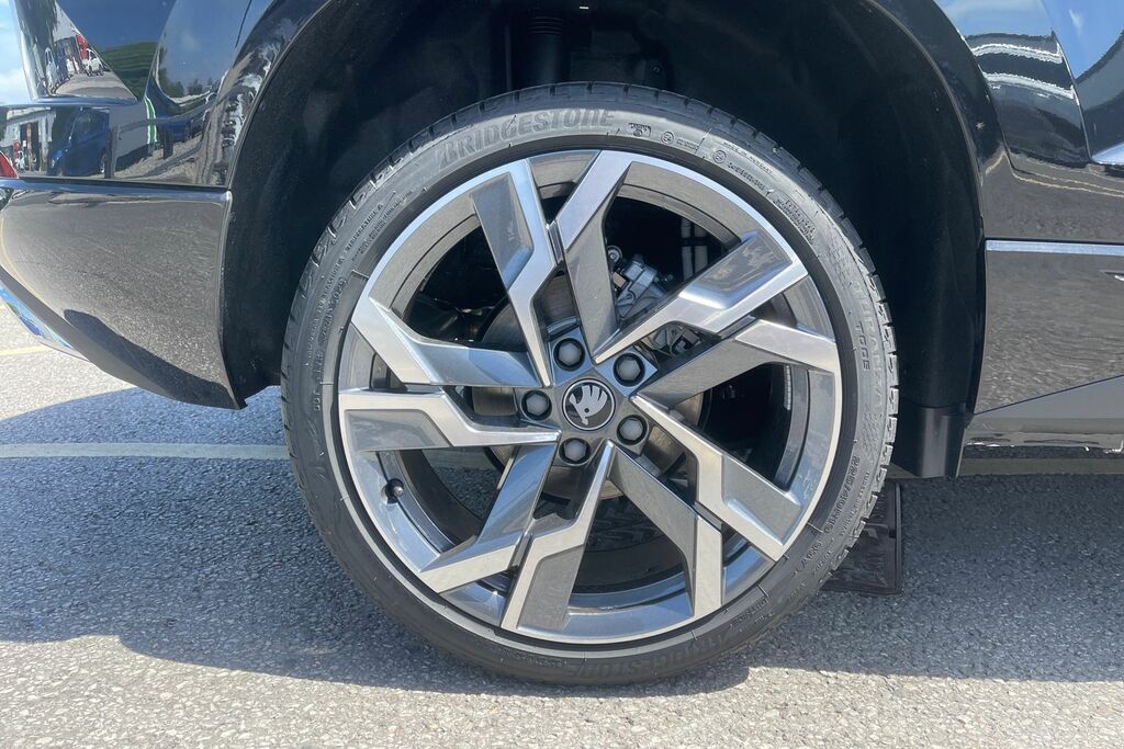 Skoda Karoq 1.5 Tsi Sportline Edition Black #5