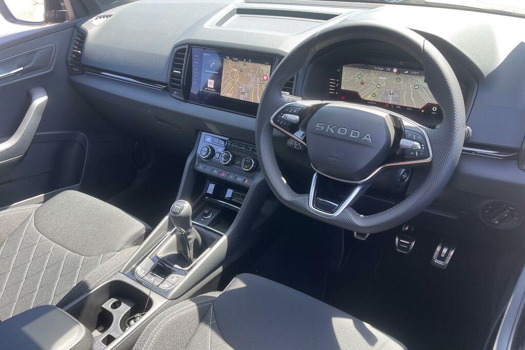Skoda Karoq 1.5 Tsi Sportline Edition Black #6