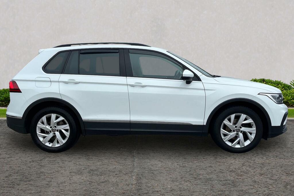 Volkswagen Tiguan 1.5 Tsi Life WJ21PVT White #4