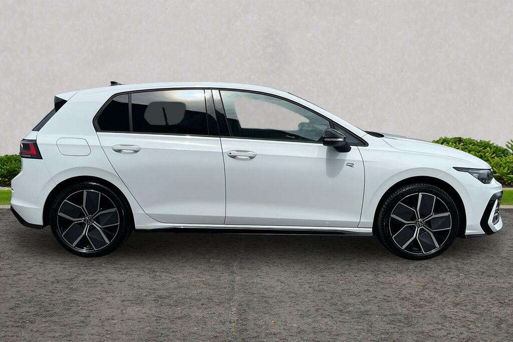 Volkswagen Golf 1.5 Tsi 150 Black Edition WF75KGN White #4