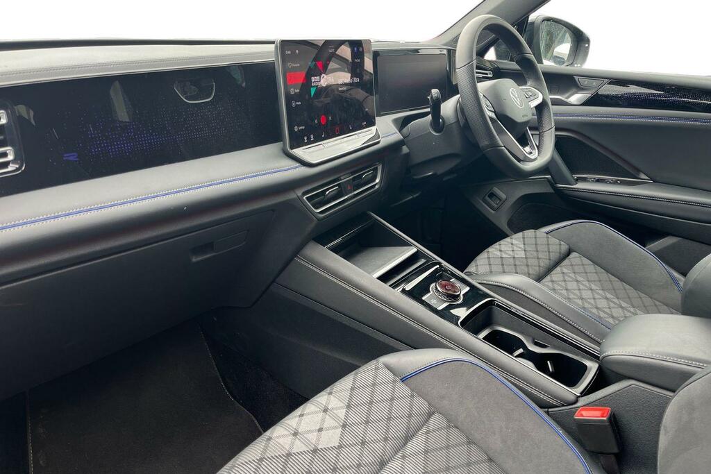 Volkswagen Tiguan 2.0 Tdi R-line Dsg WG75FEP Black #2