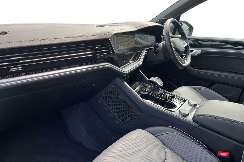 Volkswagen Touareg 3.0 V6 Tdi 4Motion 286 Black Edition Tip WF75HRX Black #2
