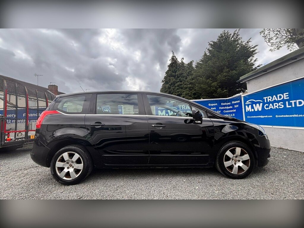 Peugeot 5008 5008 Active Blue #26