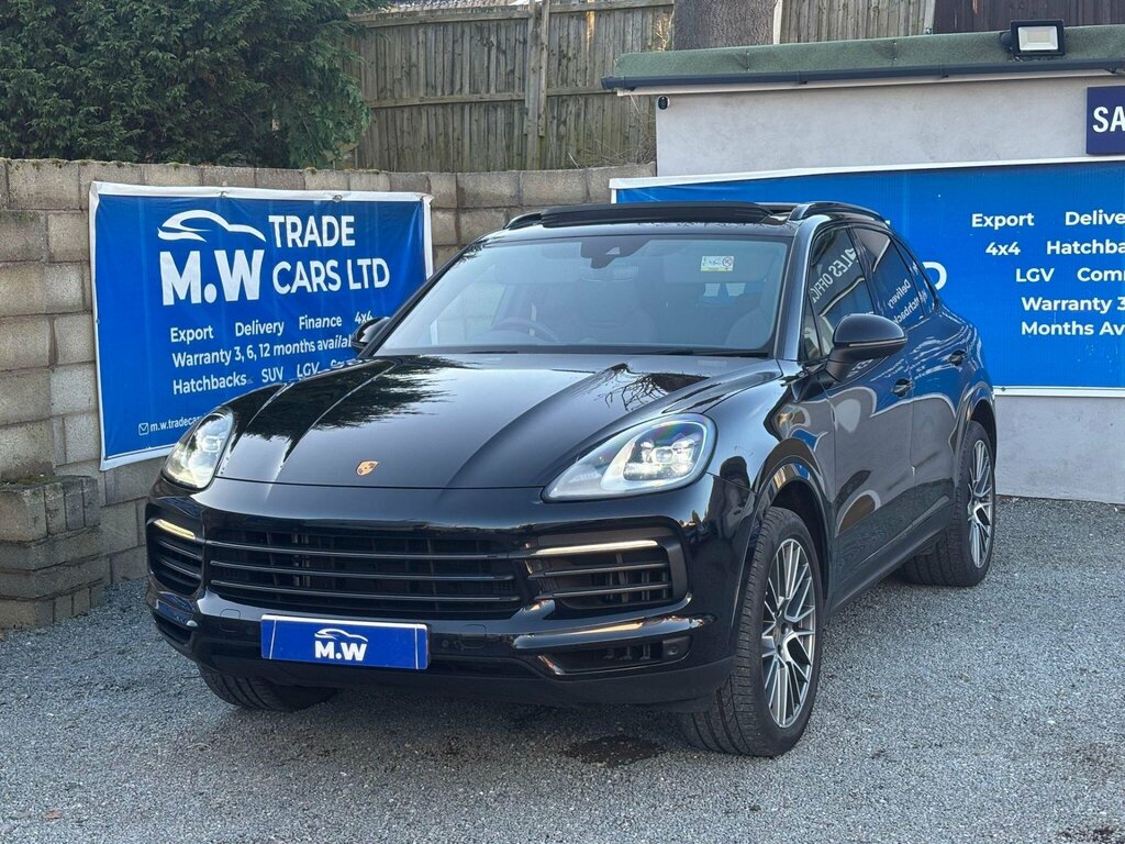 Porsche Cayenne 3.0T V6 Platinum Edition Tiptronics 4Wd Euro 6 S LB22OGS Black #2