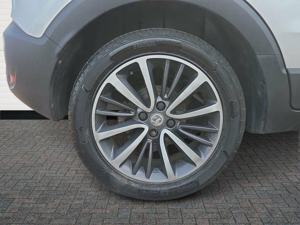 Vauxhall Crossland X 1.6 Turbo D Elite Nav - 2018 18 BV18CHY Silver #5