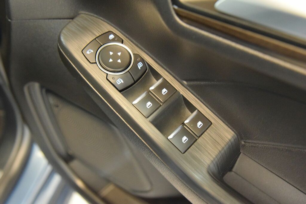 Ford Kuga 2.5 Duratec 14.4Kwh Vignale Suv Plug-in LD72KVJ Blue #6