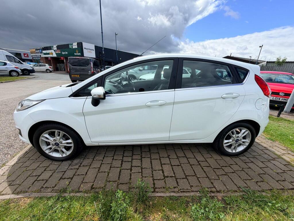 Ford Fiesta Hatchback 1.25 Zetec Euro 6 201616 DX16LGE White #5